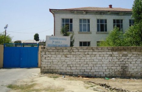 Döyülən uşağın oxuduğu məktəbdən FOTOLAR